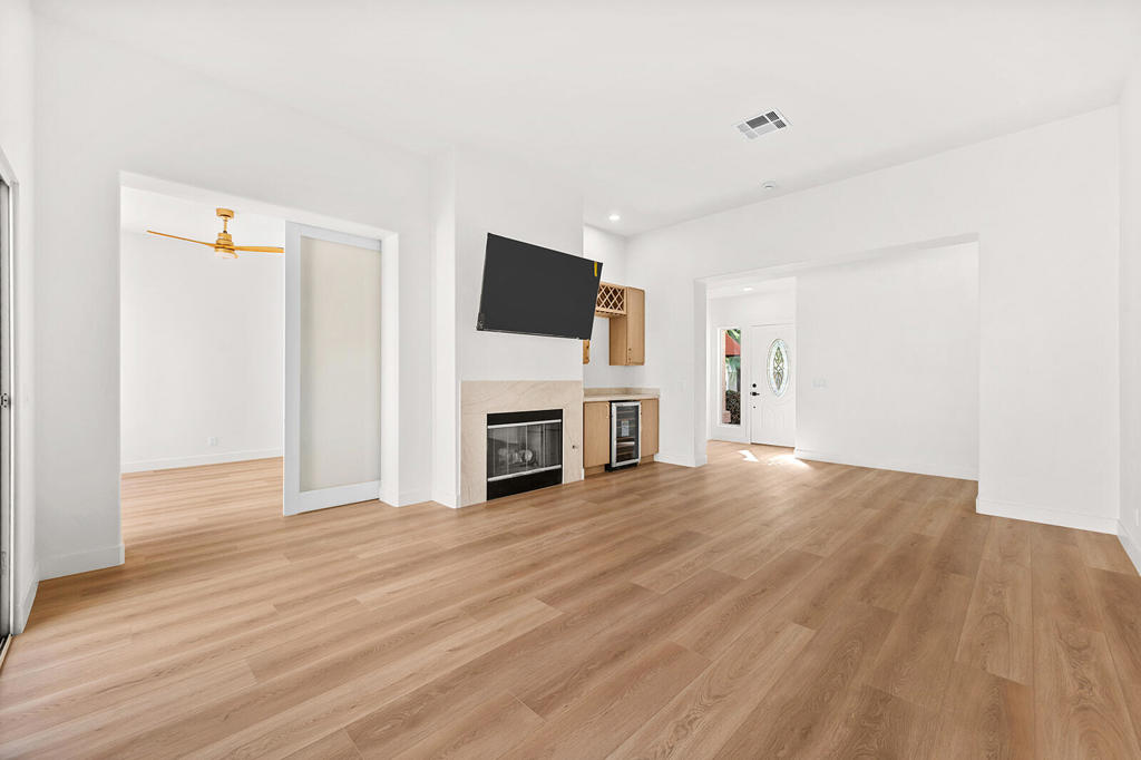 48614 Calle Esperanza