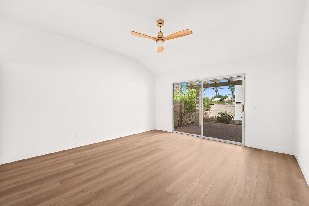 48614 Calle Esperanza