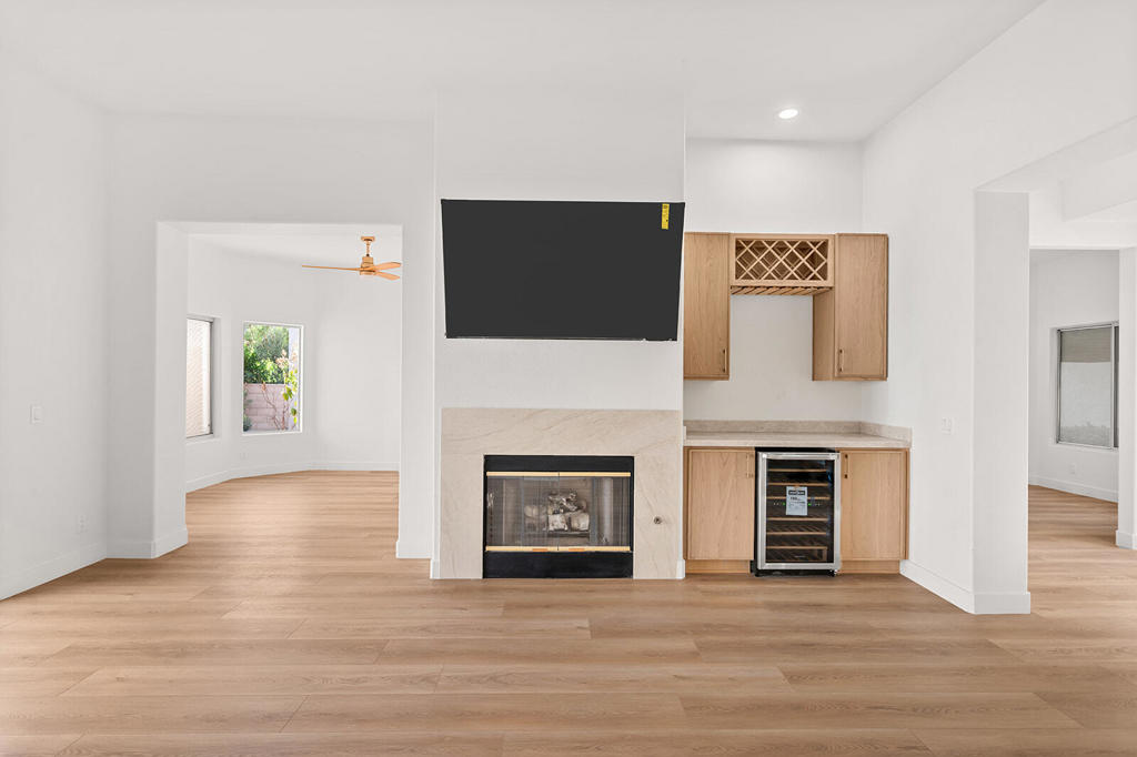 48614 Calle Esperanza