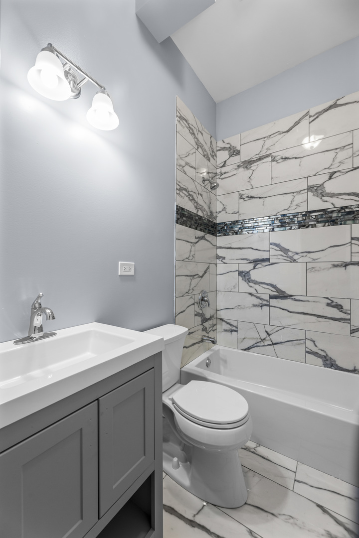 710 W 61st Street