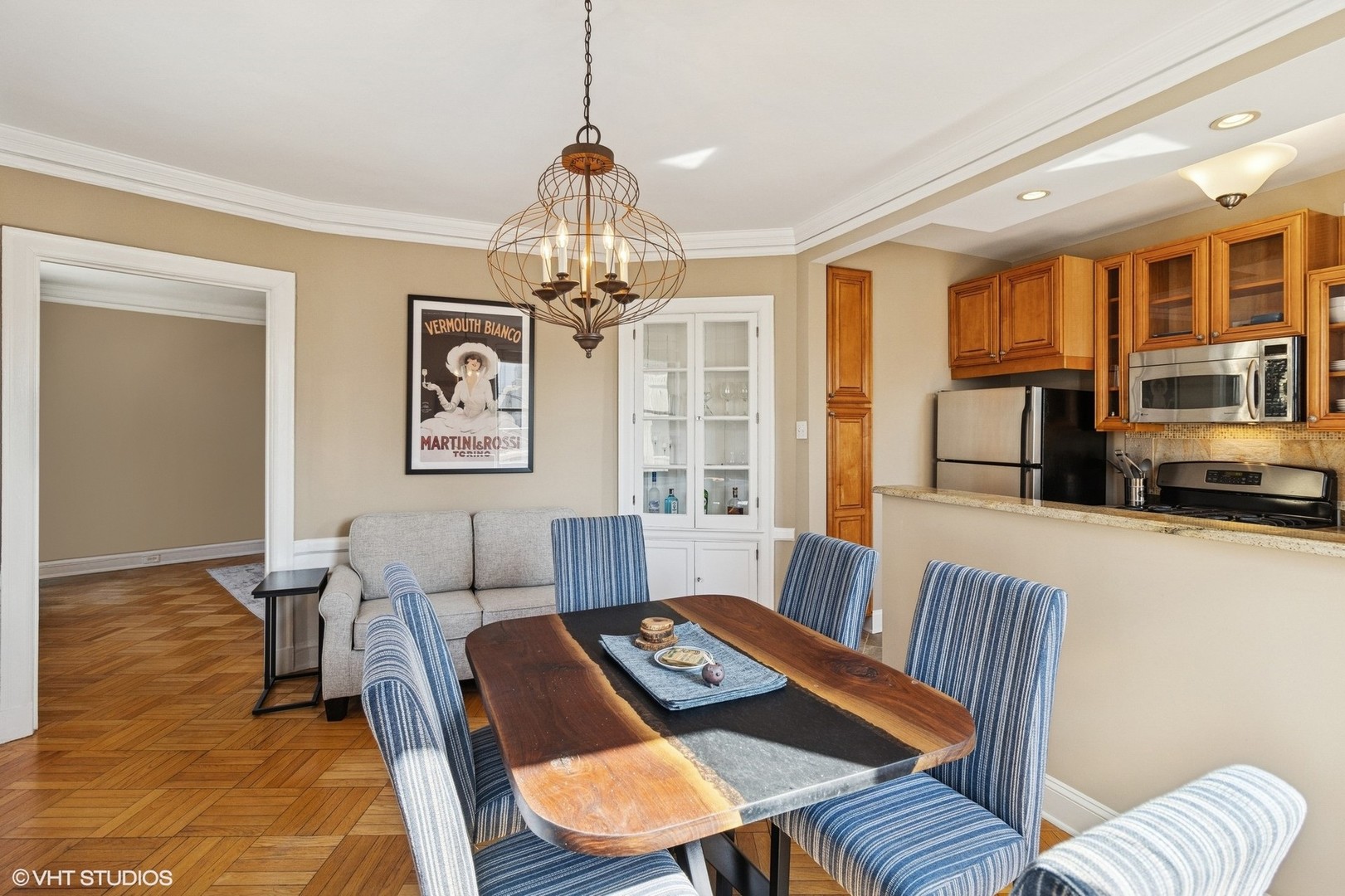 2000 N LINCOLN PARK WEST Parkway Unit: 314