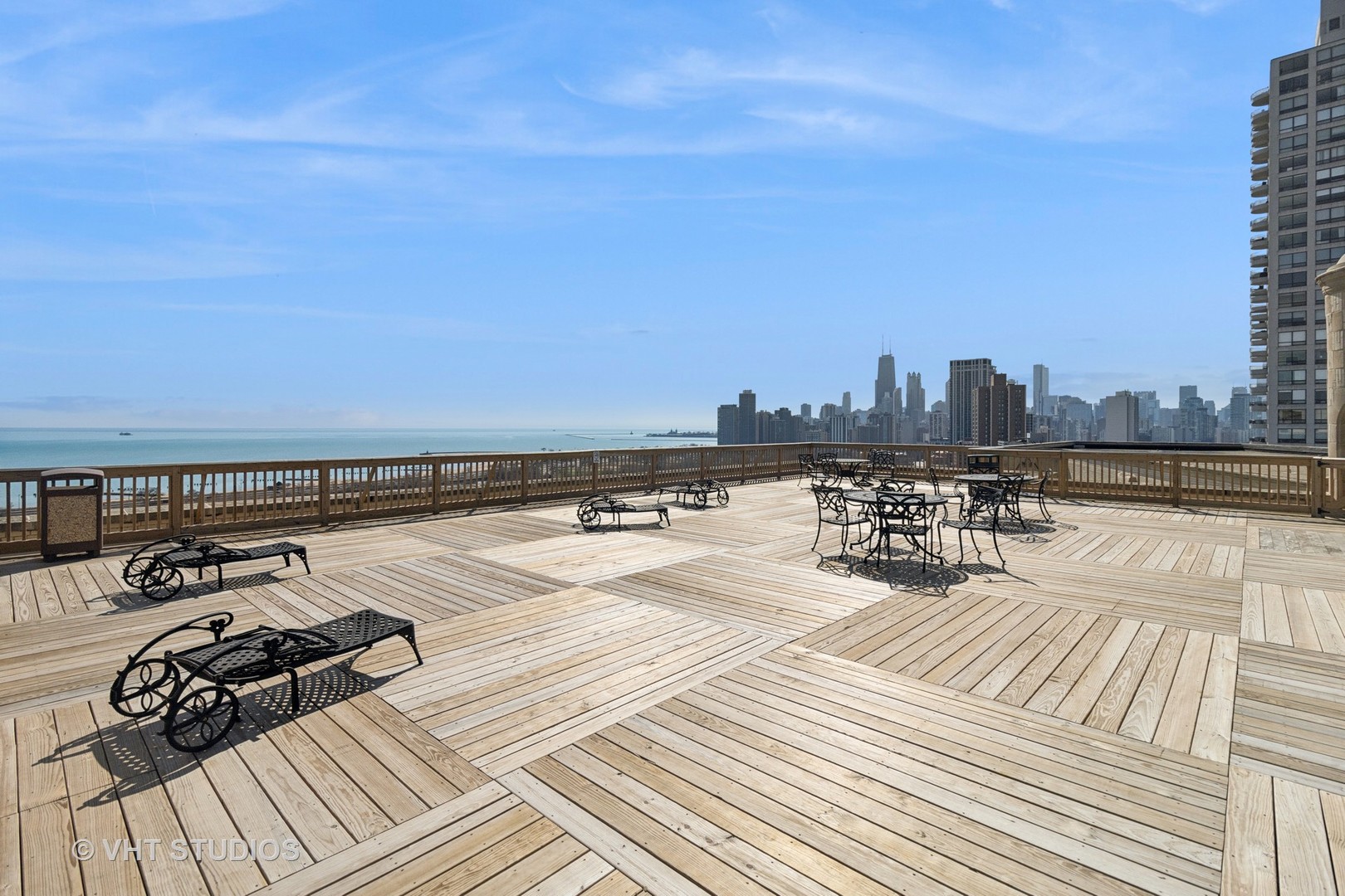 2000 N LINCOLN PARK WEST Parkway Unit: 314