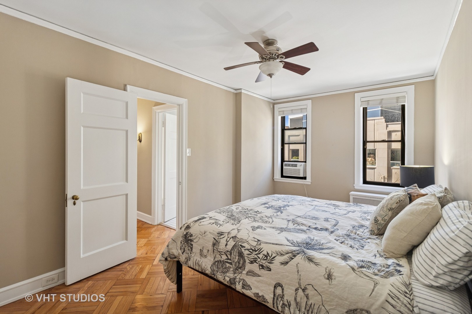2000 N LINCOLN PARK WEST Parkway Unit: 314