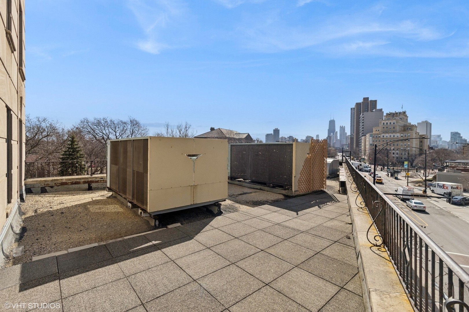 2000 N LINCOLN PARK WEST Parkway Unit: 314