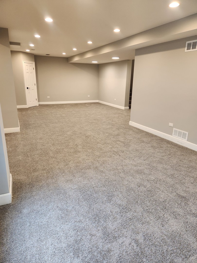 6704 Whisper Glen Drive