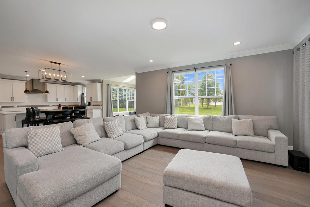 6704 Whisper Glen Drive