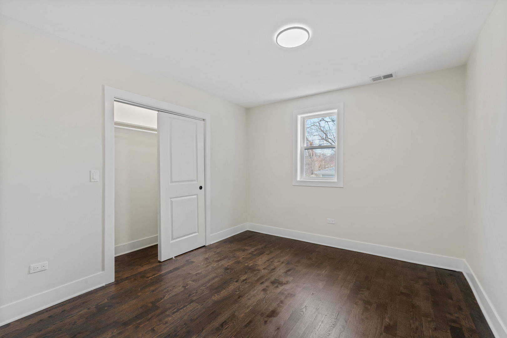 9419 S Saint Lawrence Avenue Unit: 2