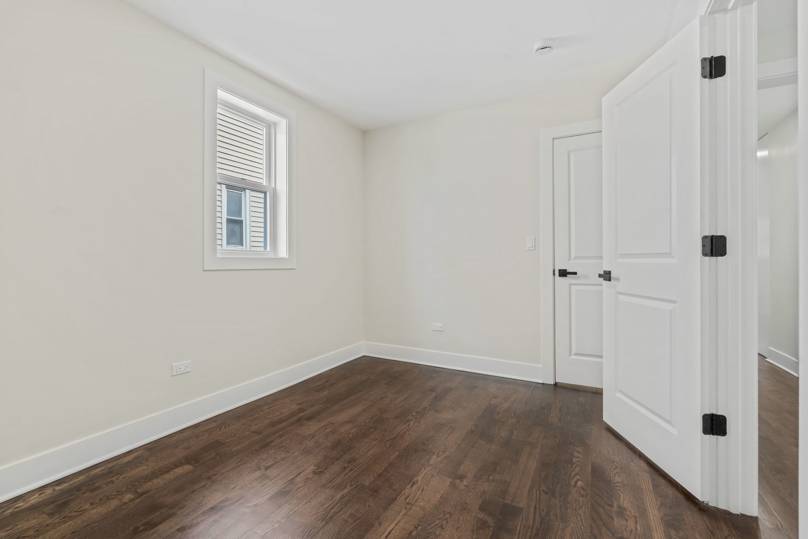 9419 S Saint Lawrence Avenue Unit: G