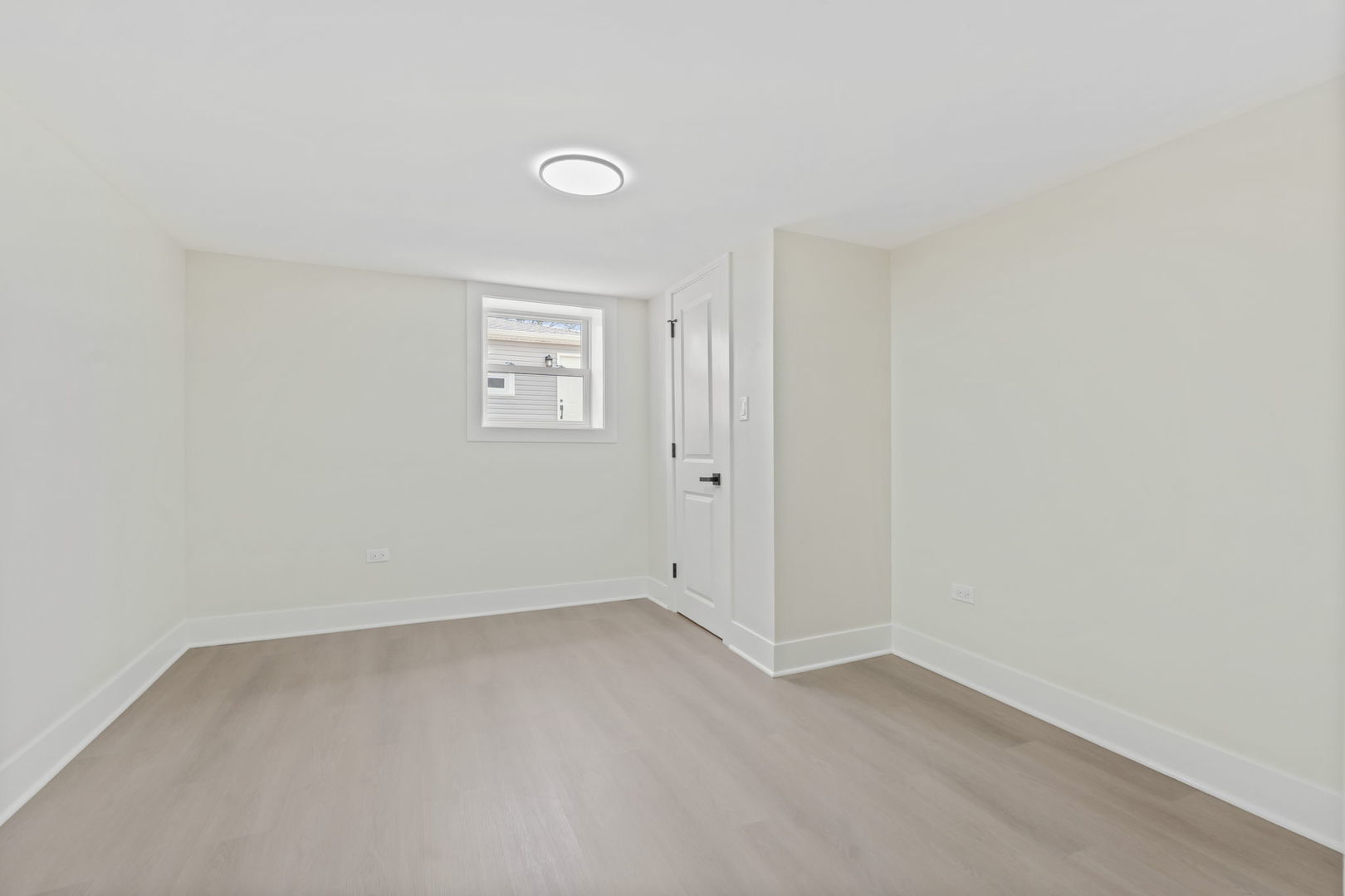 9419 S Saint Lawrence Avenue Unit: G