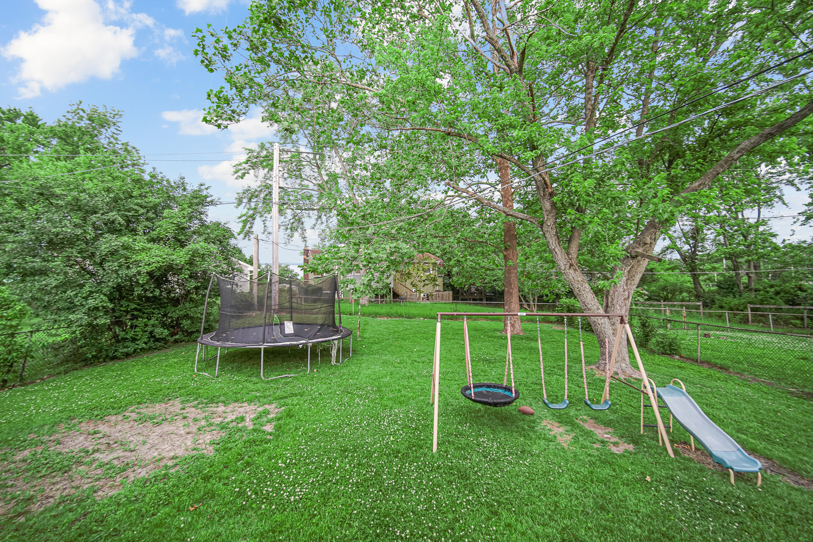 816 Blackhawk Drive