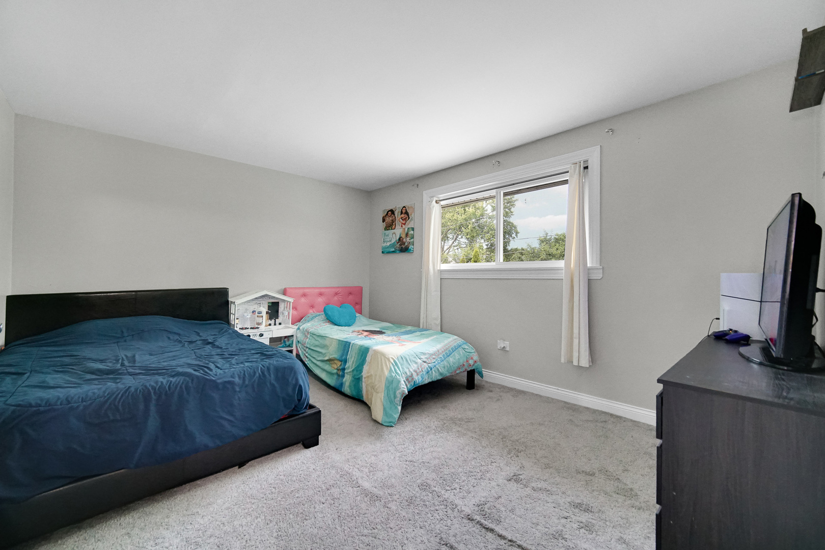 816 Blackhawk Drive