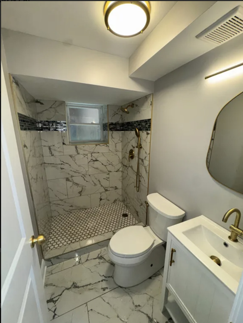 6924 S Green Street Unit: 1