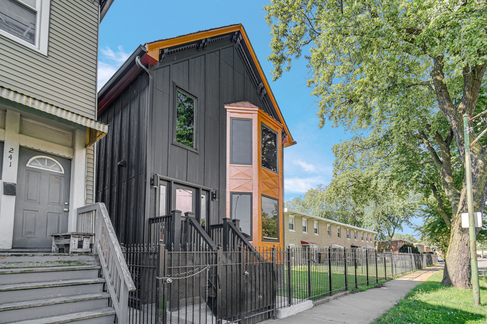 243 W Swann Street