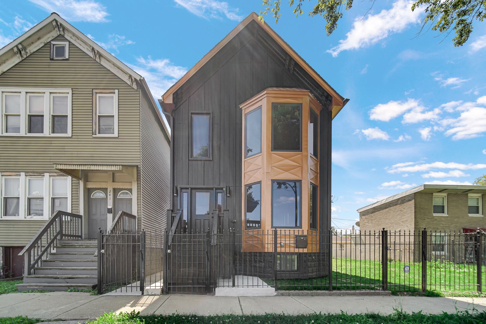 243 W Swann Street