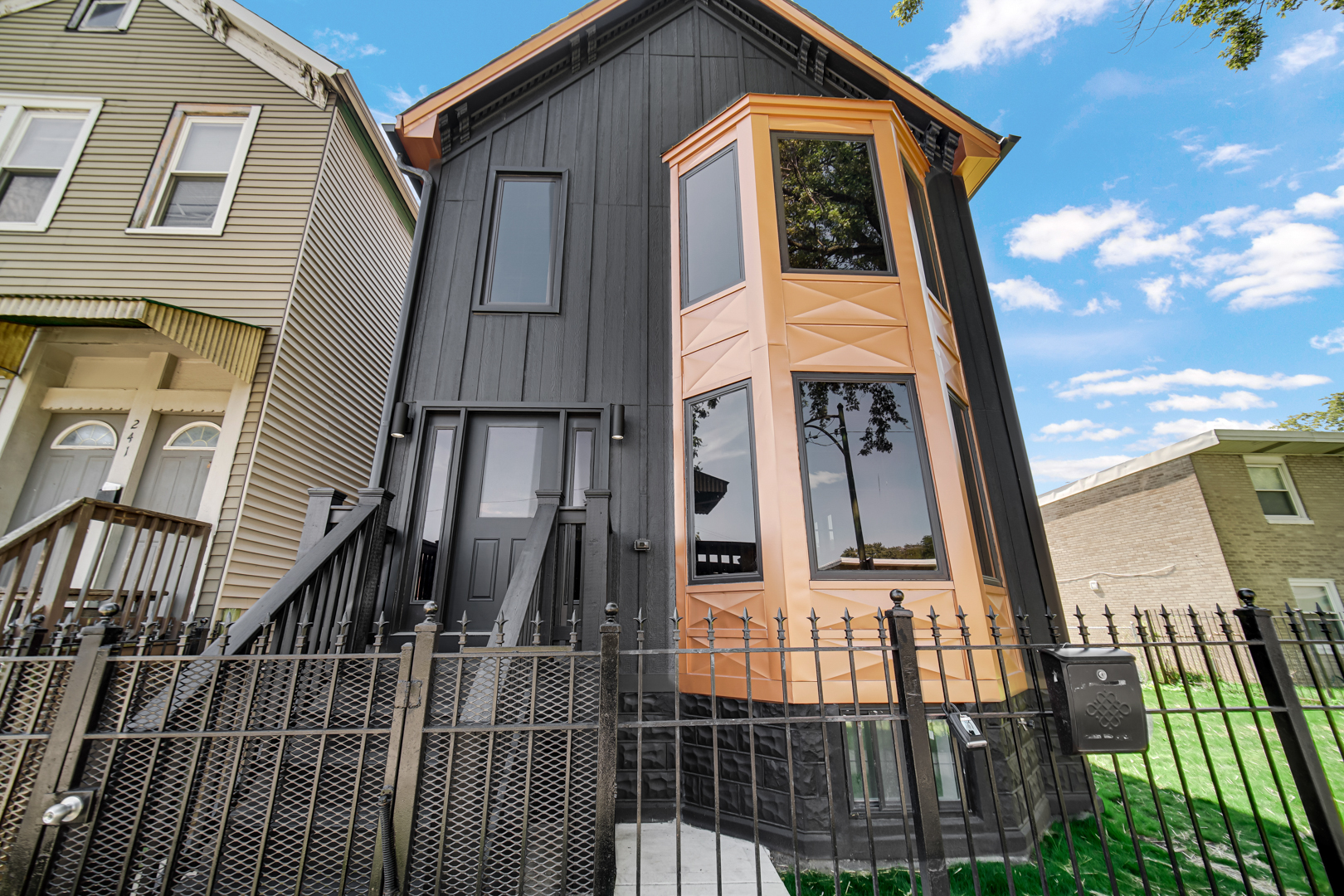 243 W Swann Street