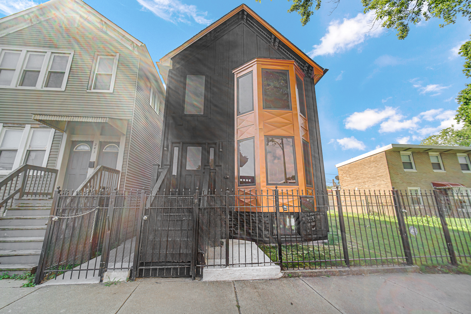 243 W Swann Street