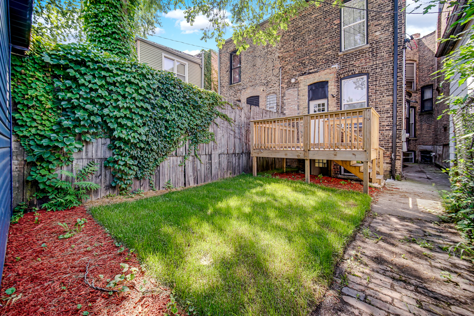 814 E 48th Street