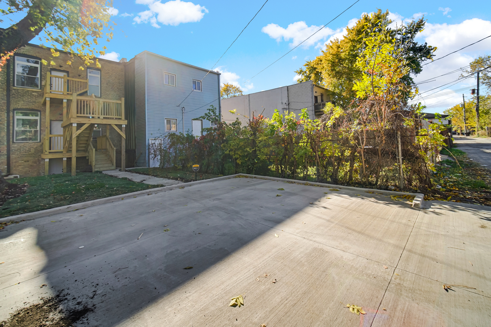 2916 W Adams St