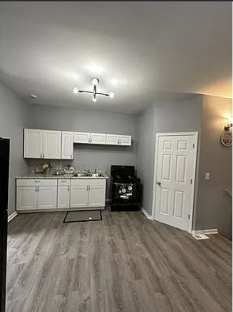 6444 S Eberhart Avenue