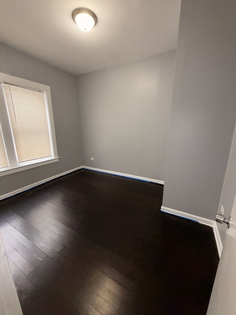 6444 S Eberhart Avenue