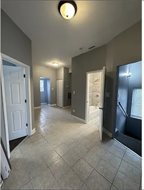 6444 S Eberhart Avenue