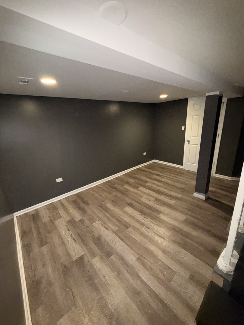 6444 S Eberhart Avenue