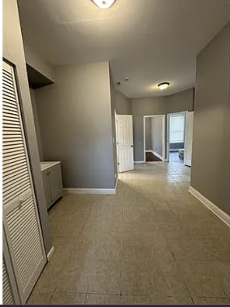 6444 S Eberhart Avenue