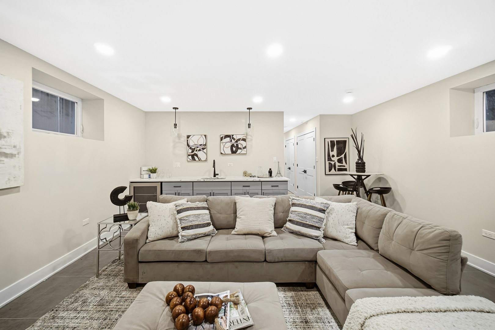 5032 S Michigan Avenue