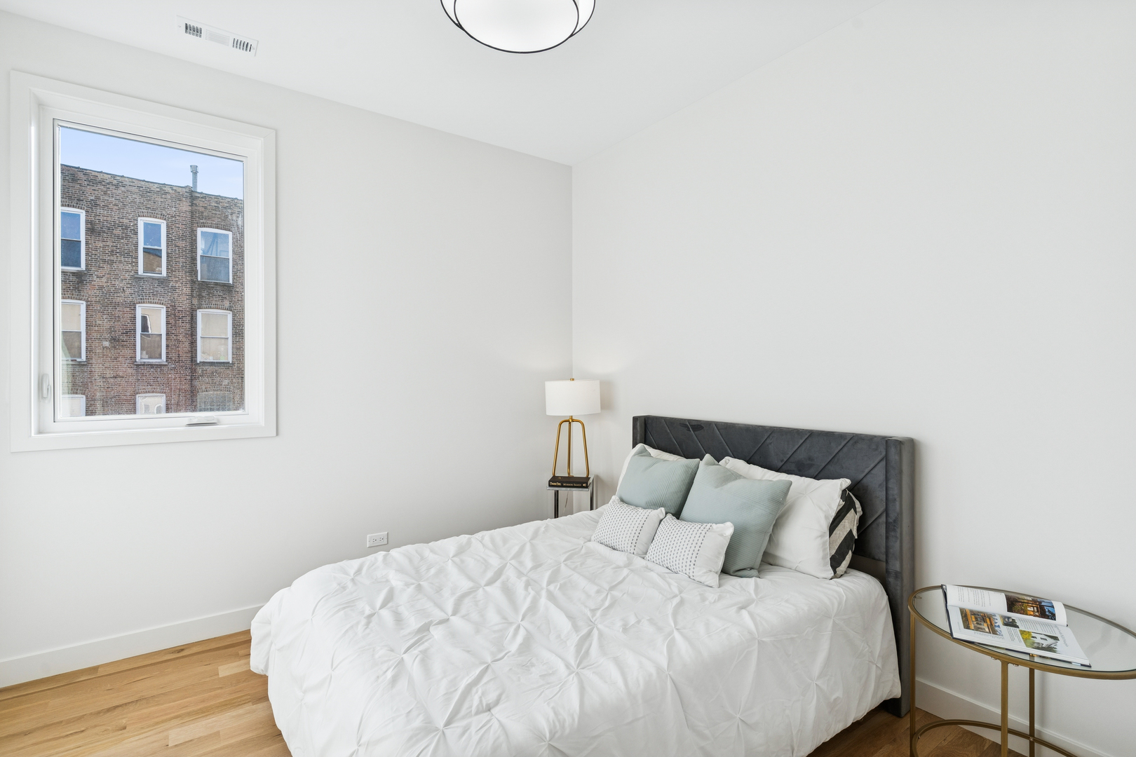 4208 S Calumet Avenue Unit: 101