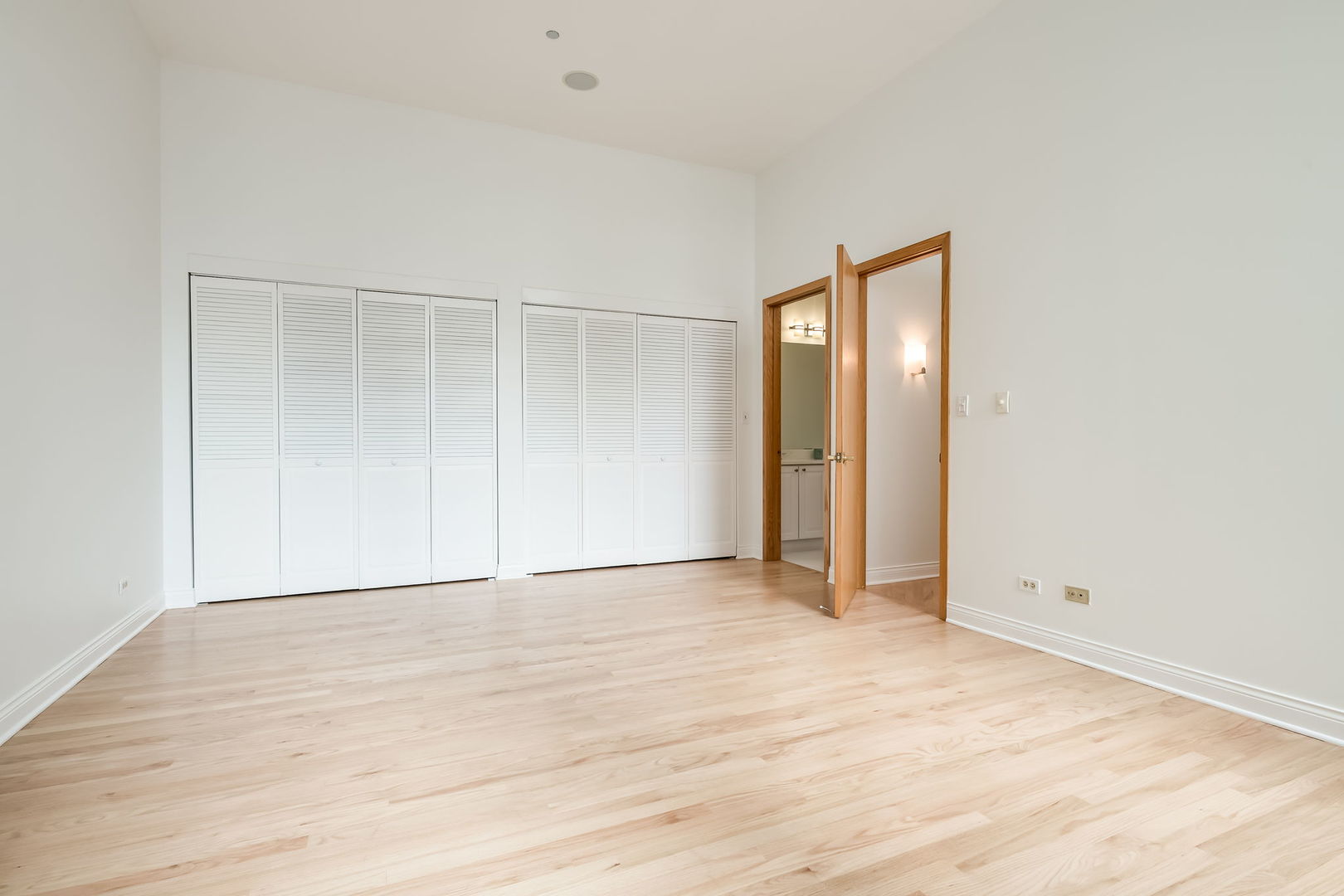 910 S Michigan Avenue Unit: 1908
