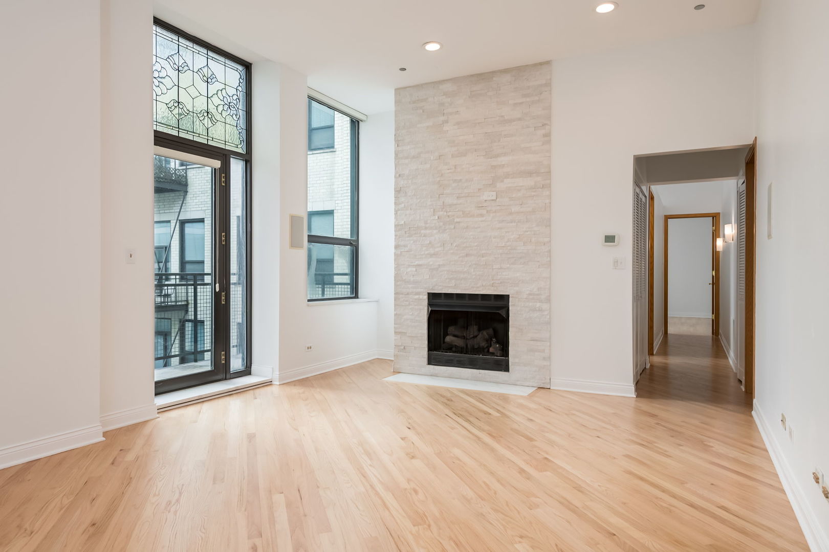 910 S Michigan Avenue Unit: 1908