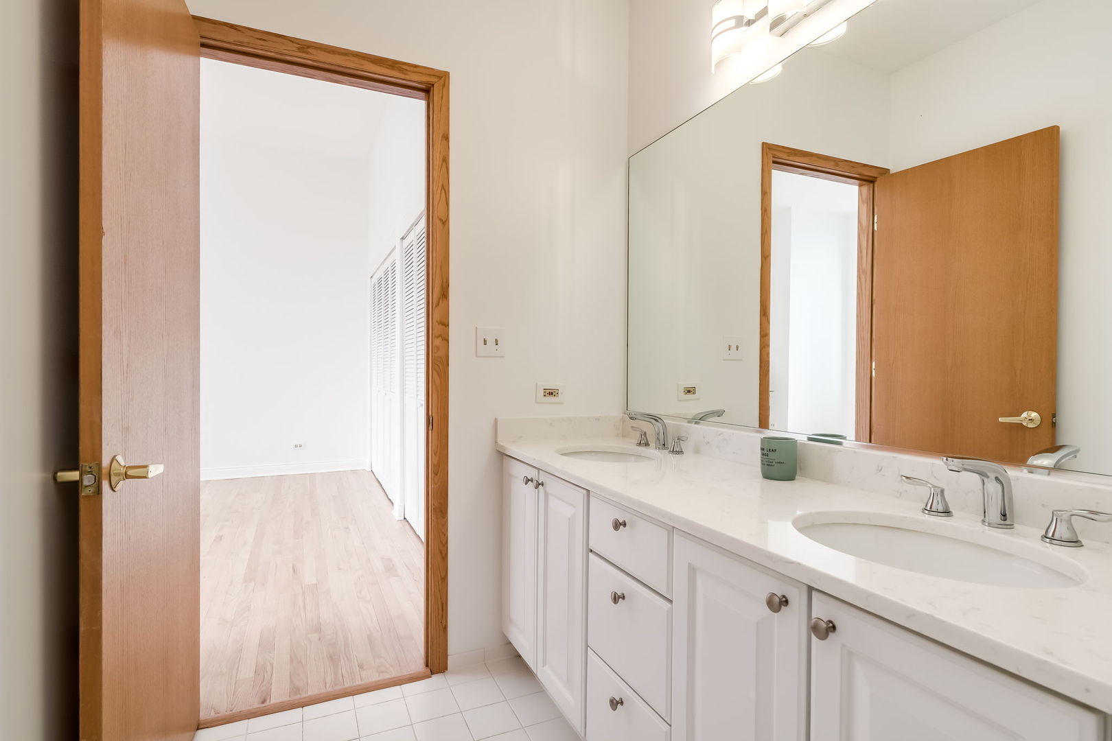 910 S Michigan Avenue Unit: 1908
