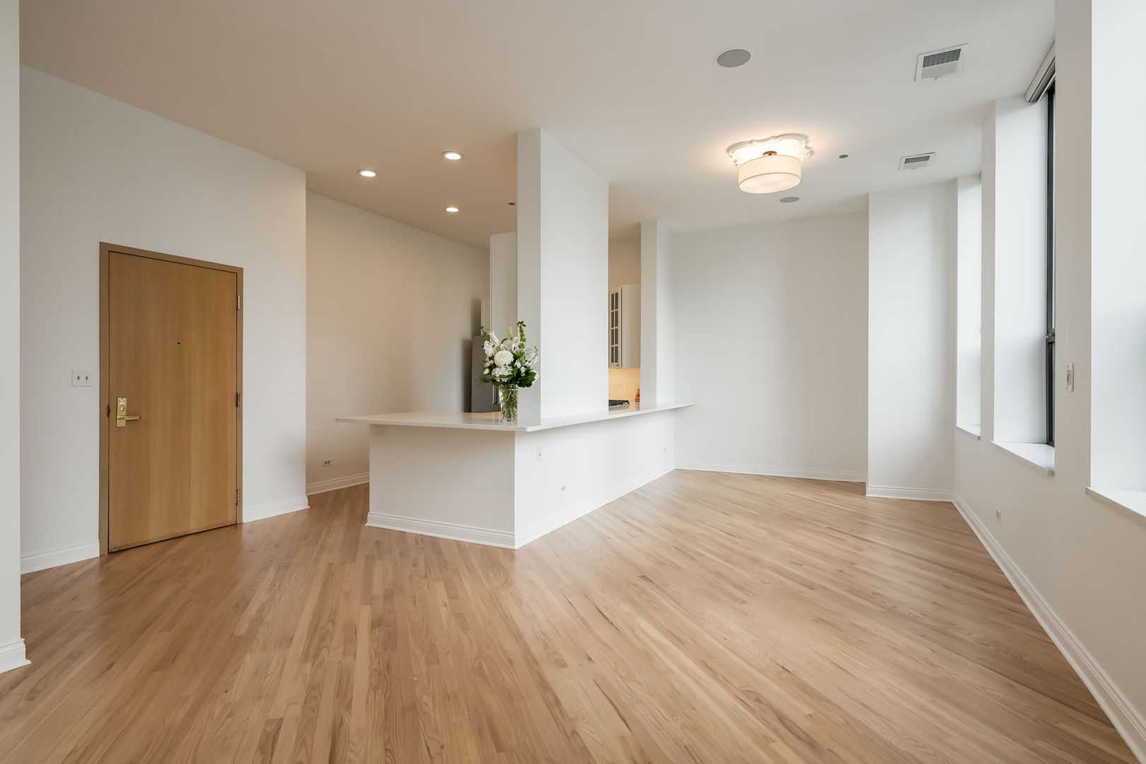 910 S Michigan Avenue Unit: 1908