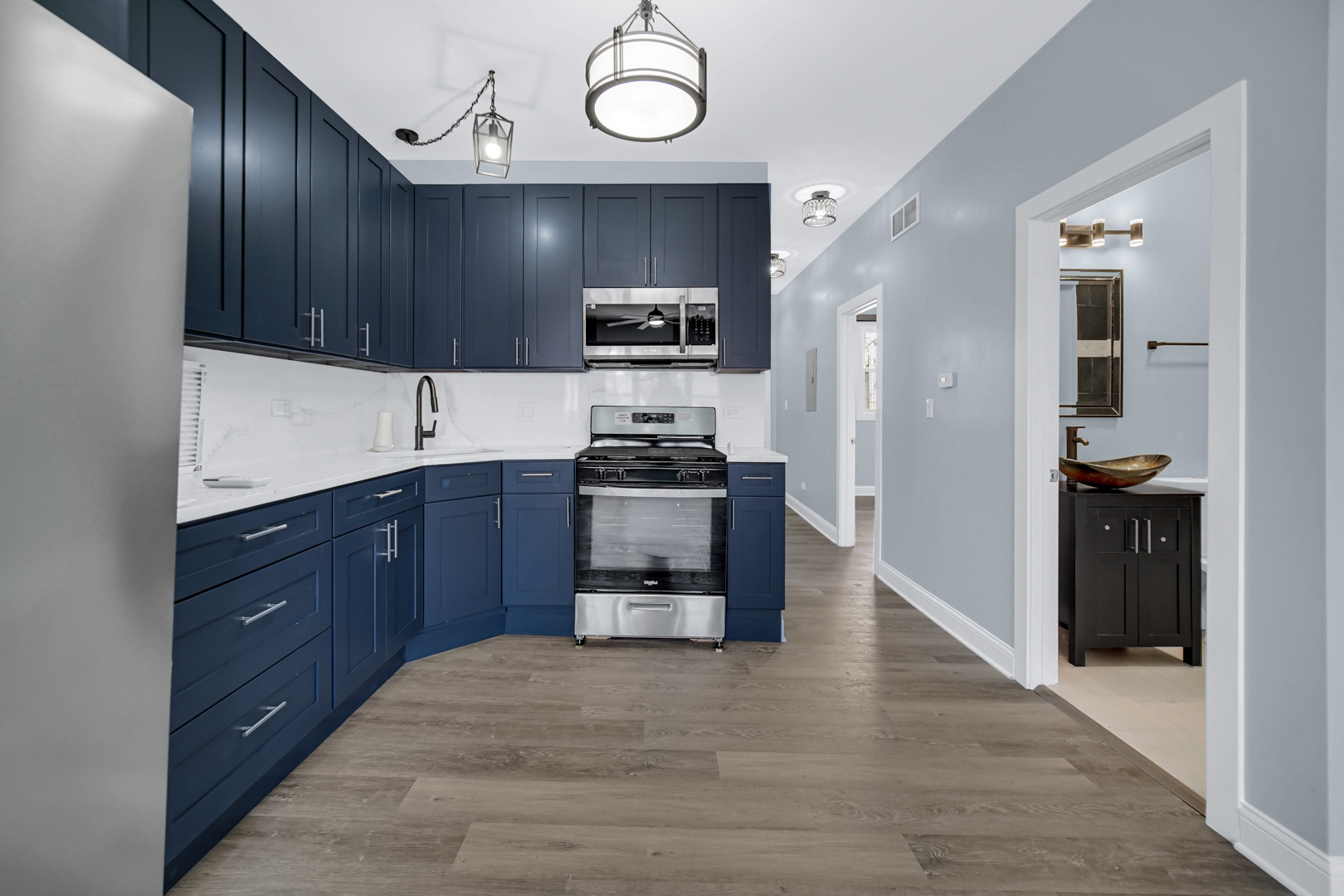 7346 S Peoria Street