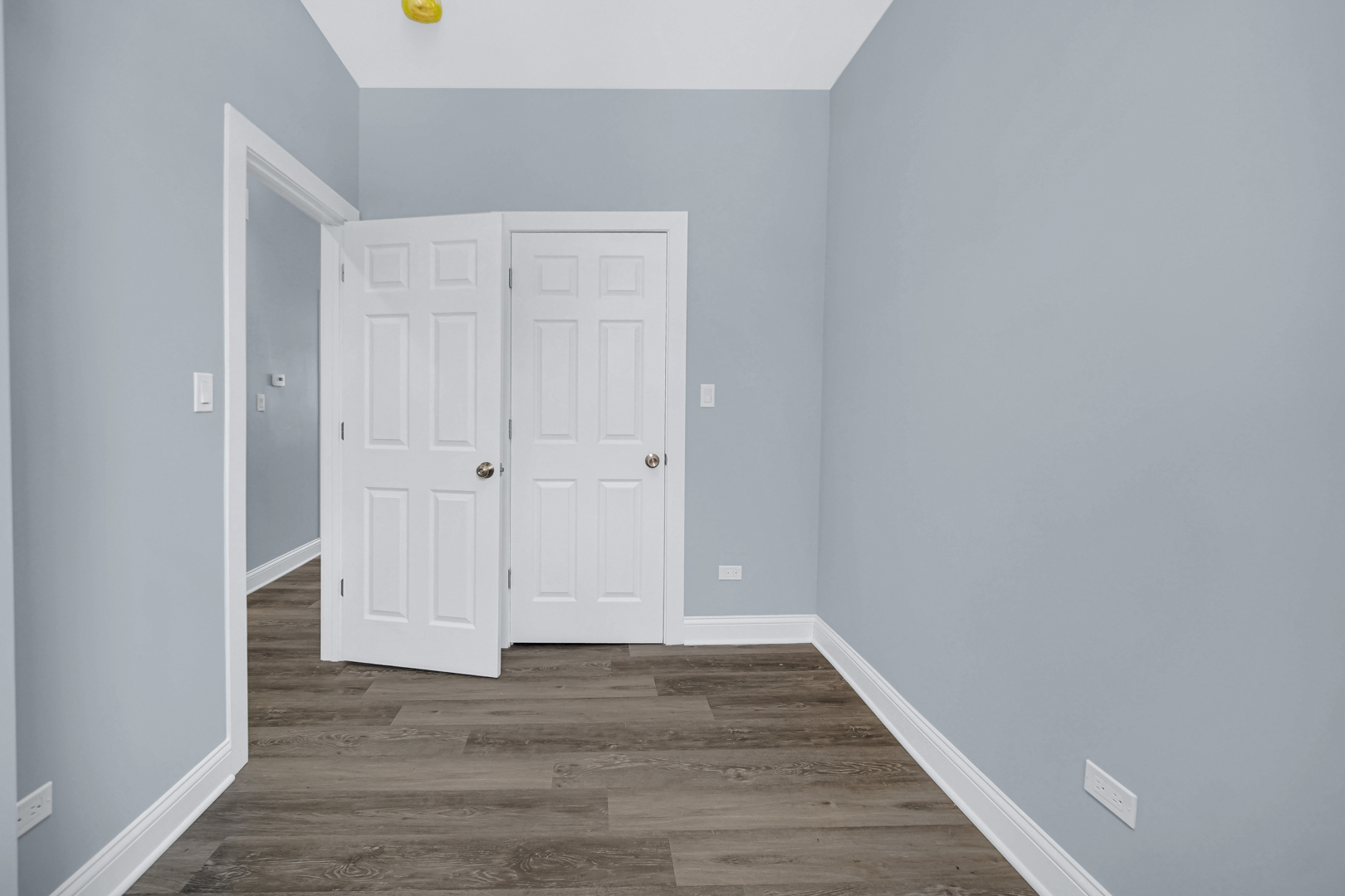 7346 S Peoria Street