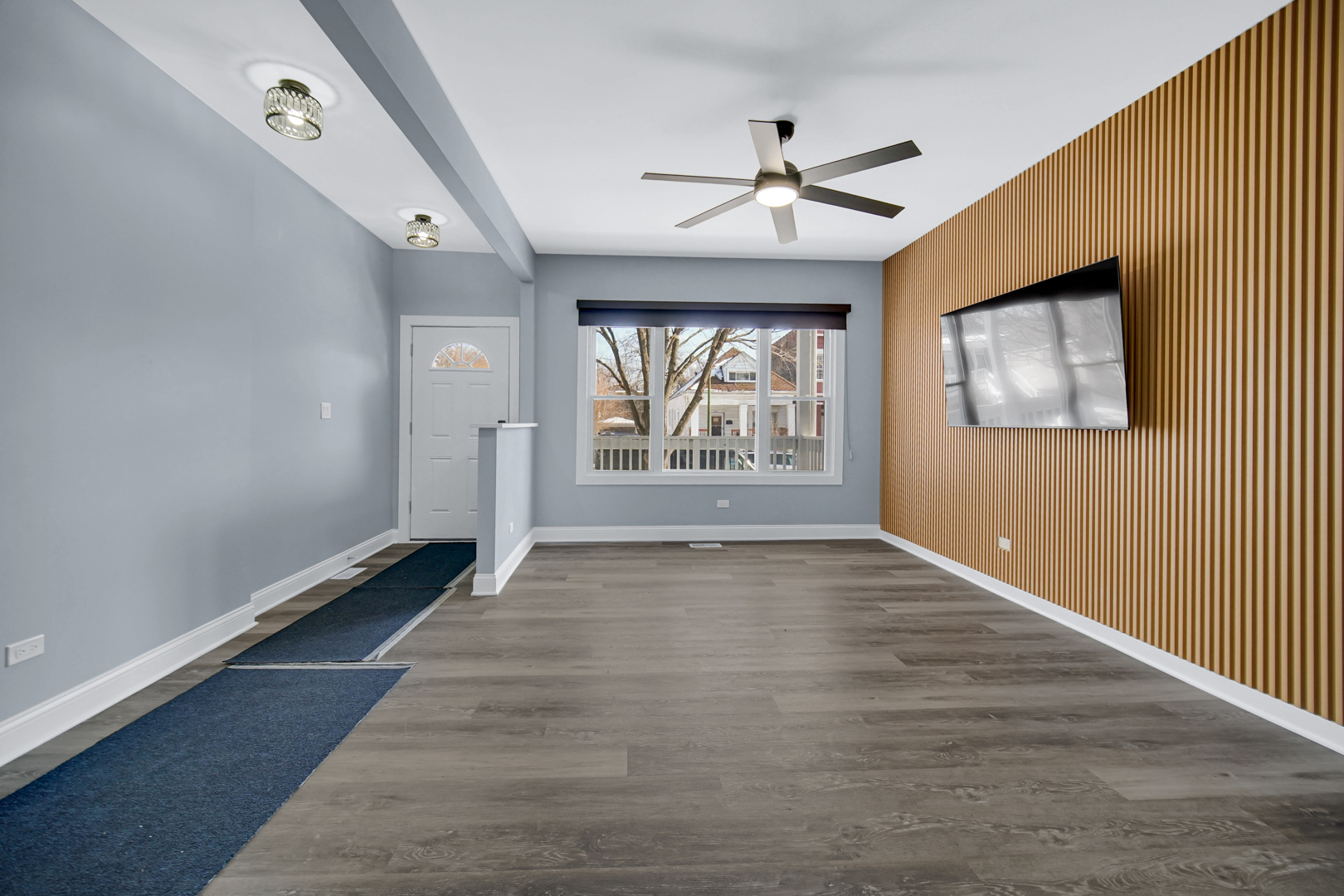 7346 S Peoria Street