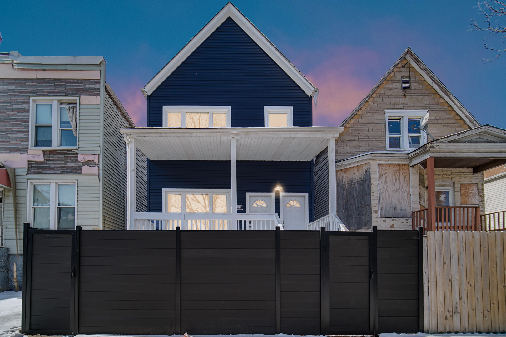 7346 S Peoria Street