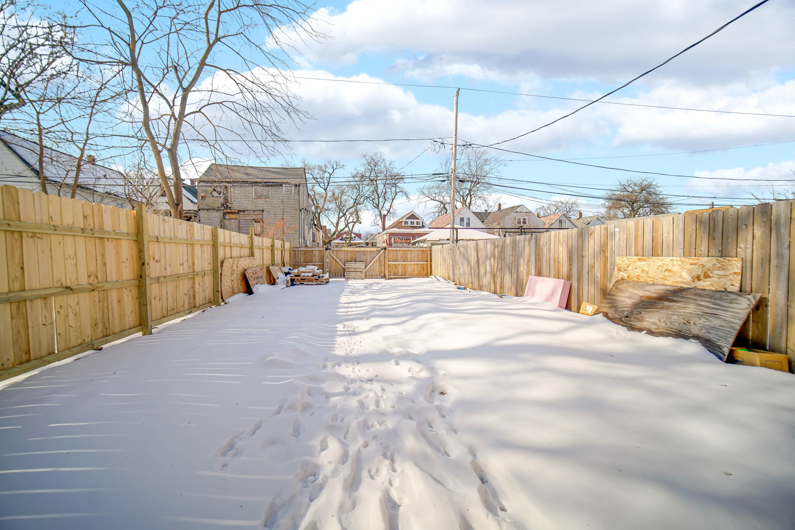 7346 S Peoria Street