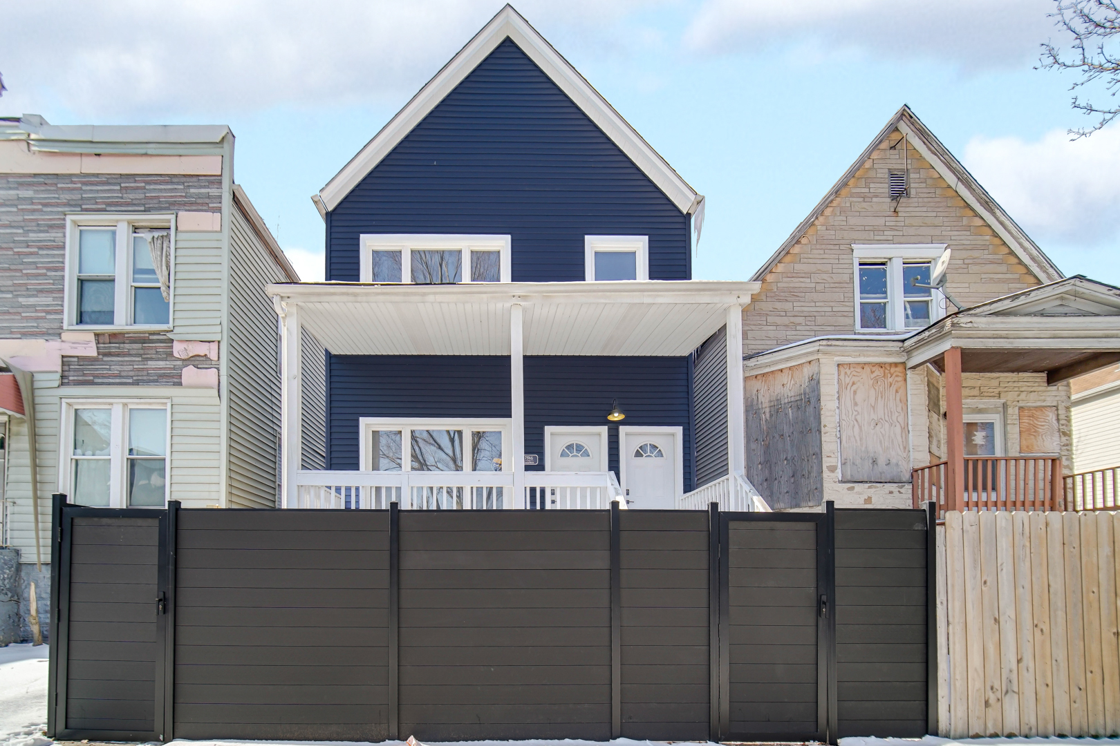 7346 S Peoria Street