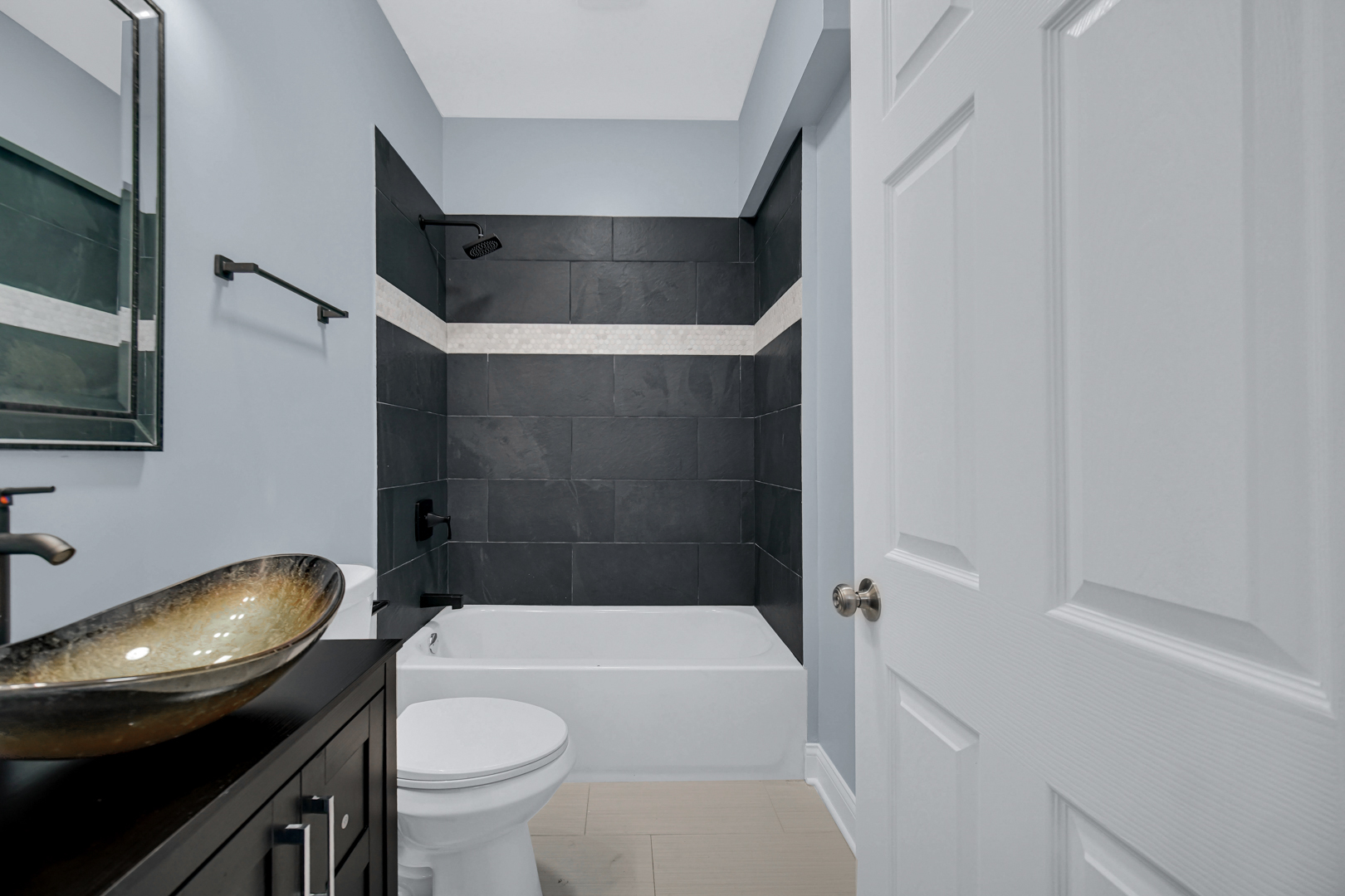 7346 S Peoria Street