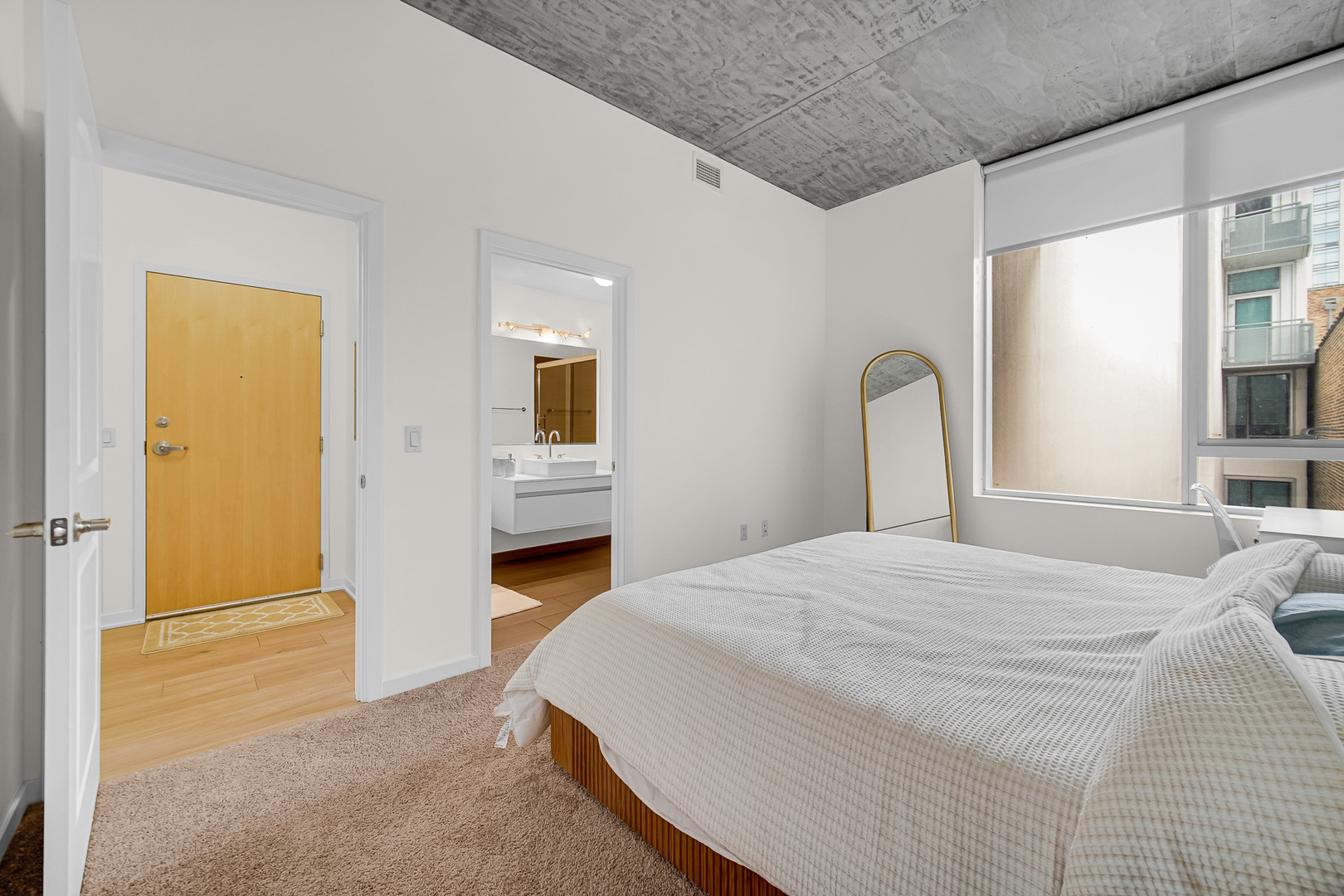 1345 S Wabash Avenue Unit: 901