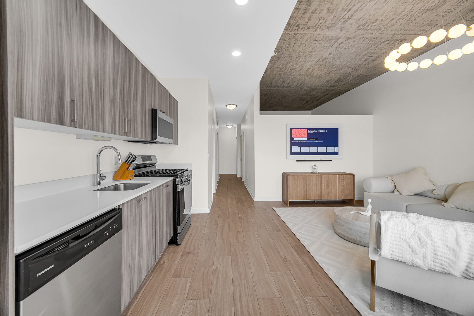 1345 S Wabash Avenue Unit: 901