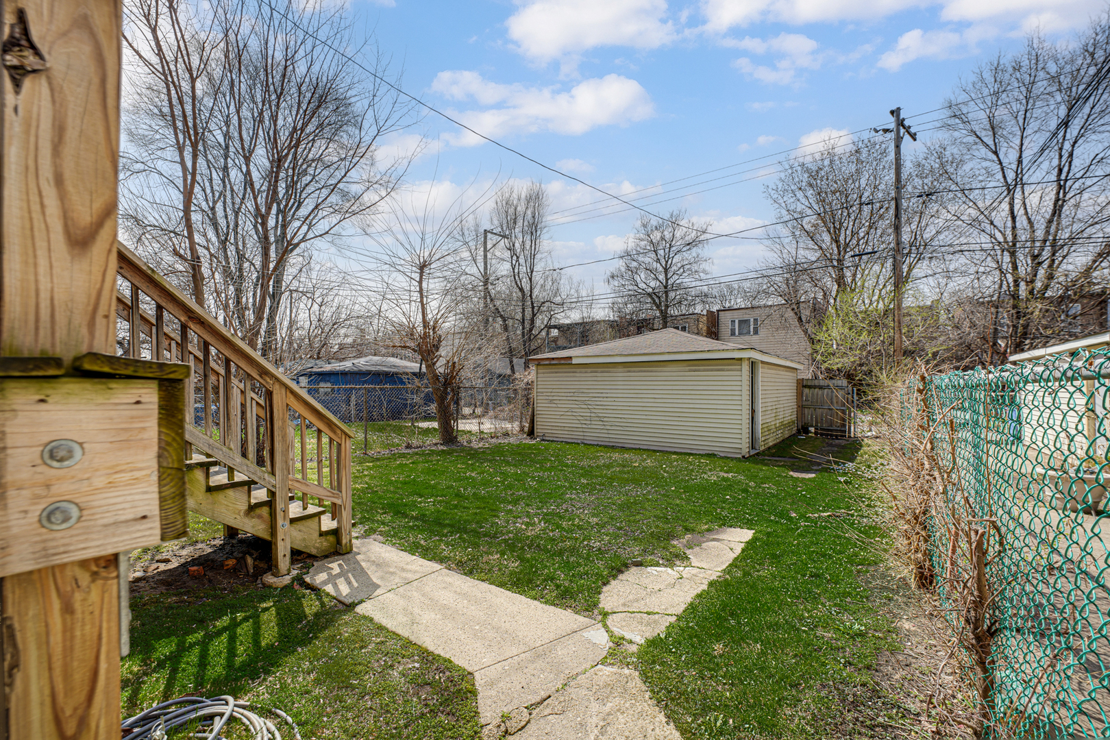 7222 S Rhodes Avenue