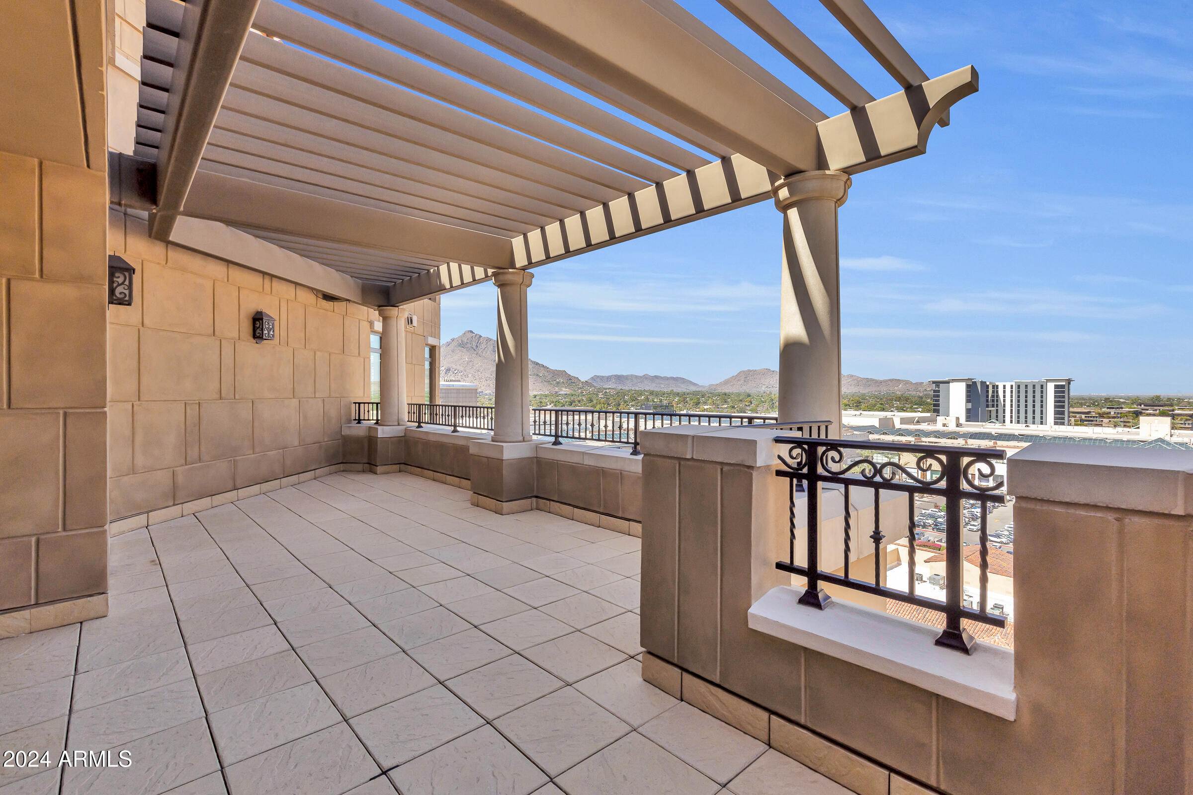 7175 E CAMELBACK Road, 1201