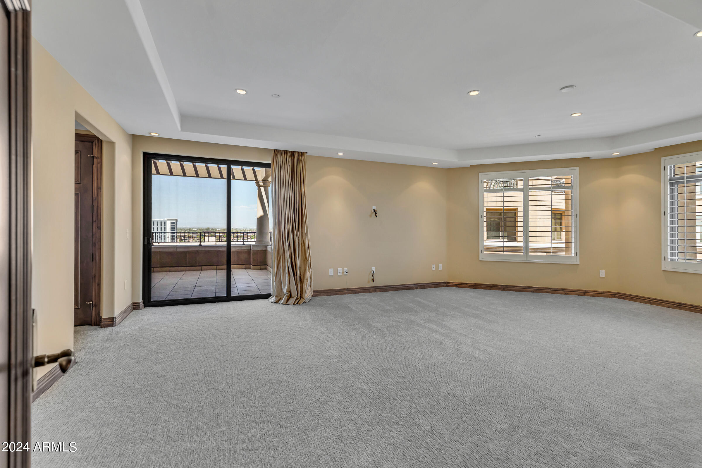 7175 E CAMELBACK Road, 1201