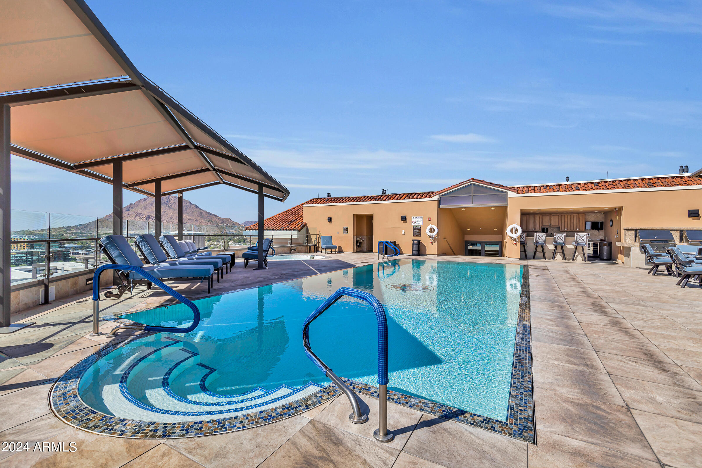 7175 E CAMELBACK Road, 1201