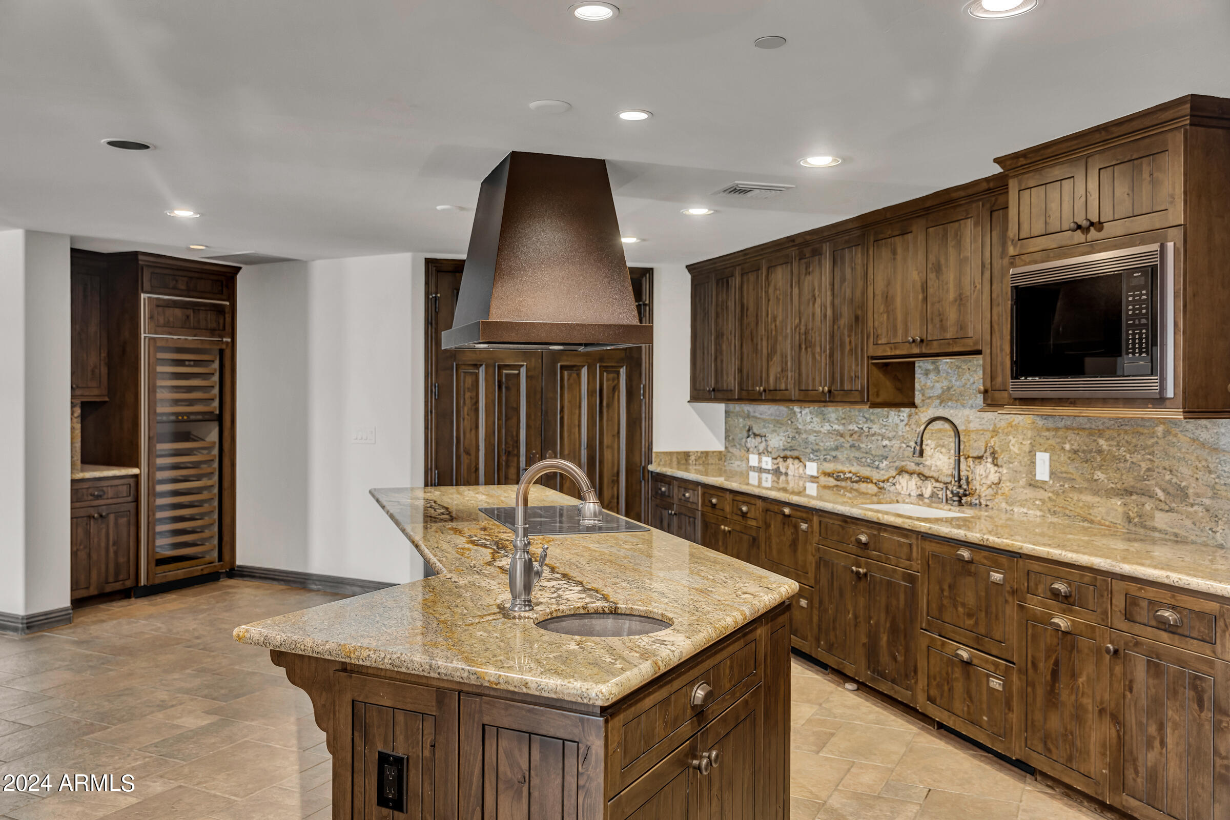 7175 E CAMELBACK Road, 1201