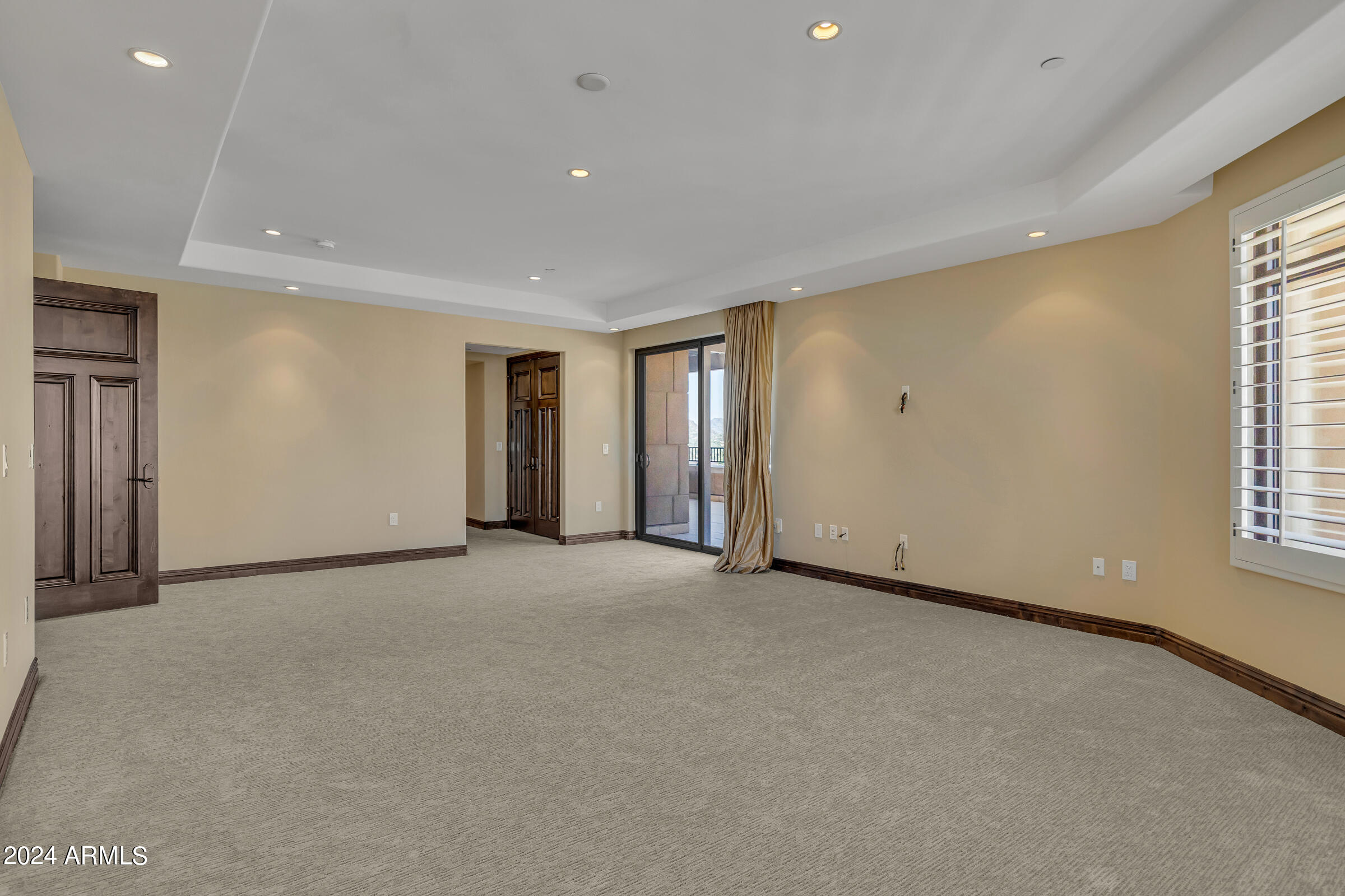 7175 E CAMELBACK Road, 1201