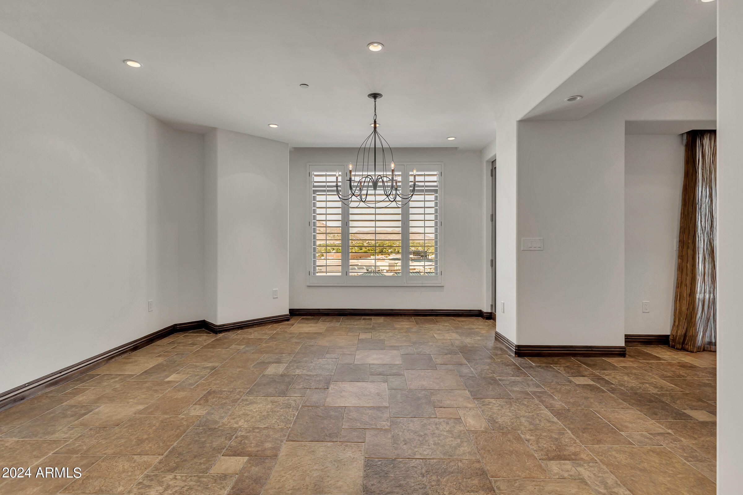 7175 E CAMELBACK Road, 1201