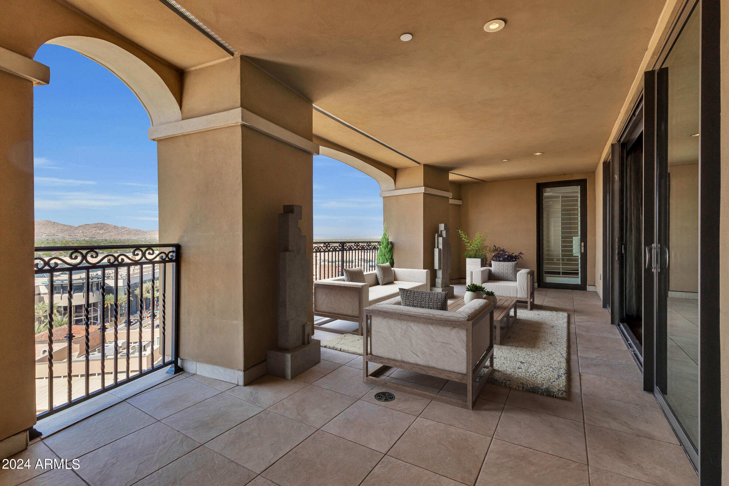 7175 E CAMELBACK Road, 1201